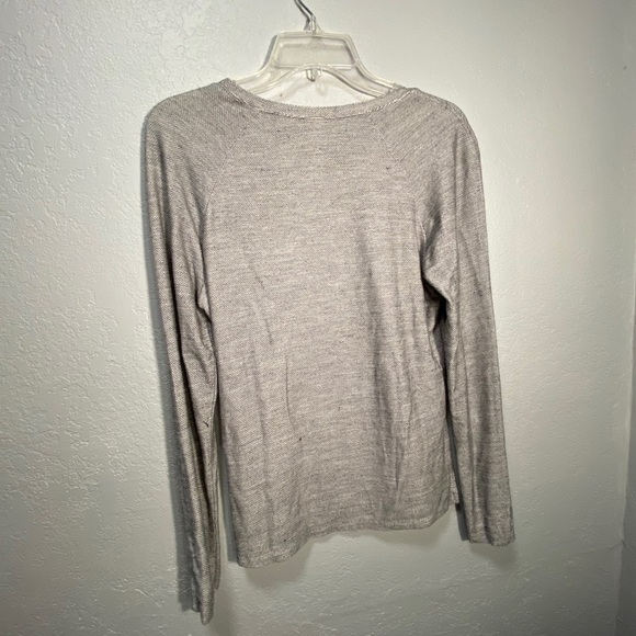 fabletics women's blouse, gray color long sleeves - Picture 4 of 5